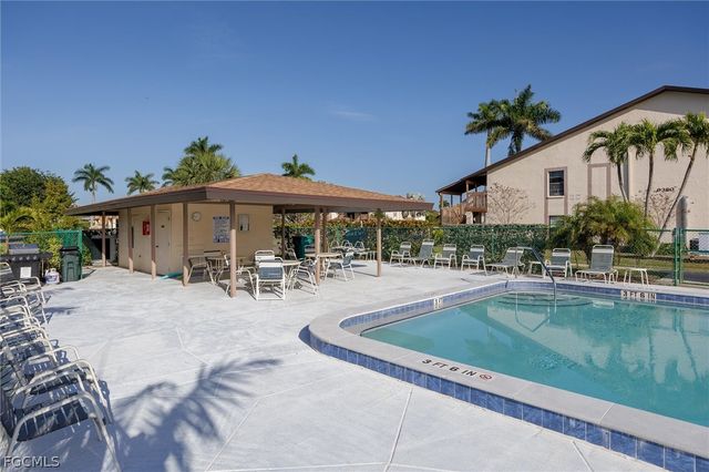 9303 Lennex LN, Fort Myers, FL 33919