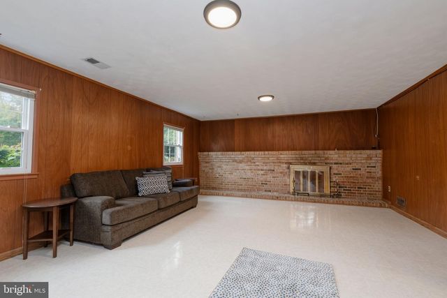 13323 FOXHALL DR, Silver Spring, MD 20906