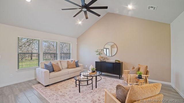 33262 Cardinal Drive, Afton, OK 74331