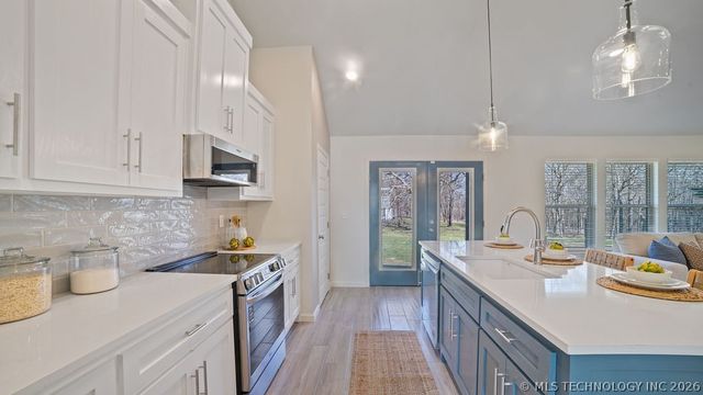 33262 Cardinal Drive, Afton, OK 74331