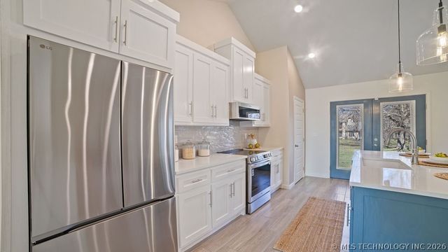 33262 Cardinal Drive, Afton, OK 74331