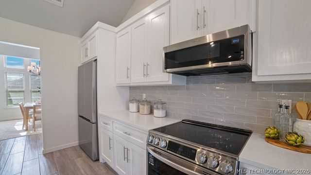 33262 Cardinal Drive, Afton, OK 74331