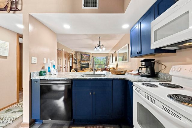 1155 Upper Alpine Way, Gatlinburg, TN 37738