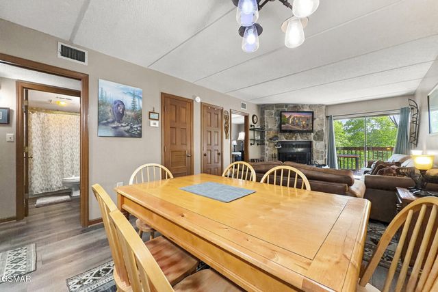 1155 Upper Alpine Way, Gatlinburg, TN 37738