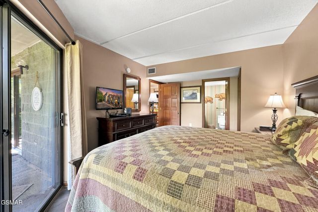 1155 Upper Alpine Way, Gatlinburg, TN 37738