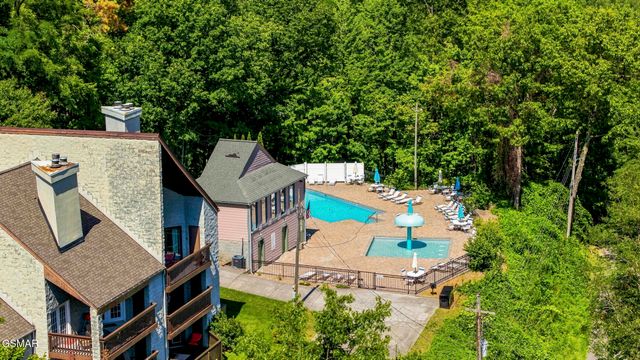 1155 Upper Alpine Way, Gatlinburg, TN 37738