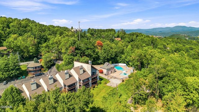 1155 Upper Alpine Way, Gatlinburg, TN 37738