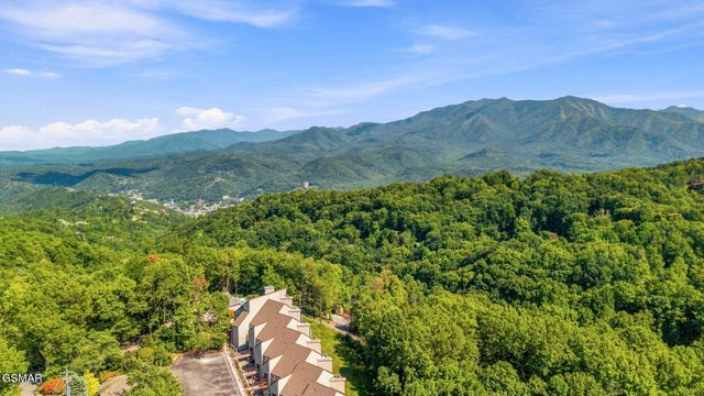 1155 Upper Alpine Way, Gatlinburg, TN 37738