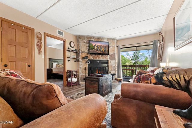 1155 Upper Alpine Way, Gatlinburg, TN 37738