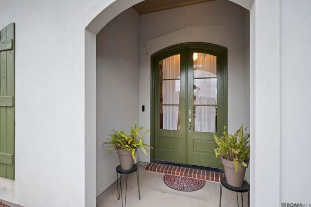 9113 Highland Oaks Ave, Zachary, LA 70791