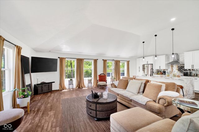 5726 Cooper Road, Indianapolis, IN 46228