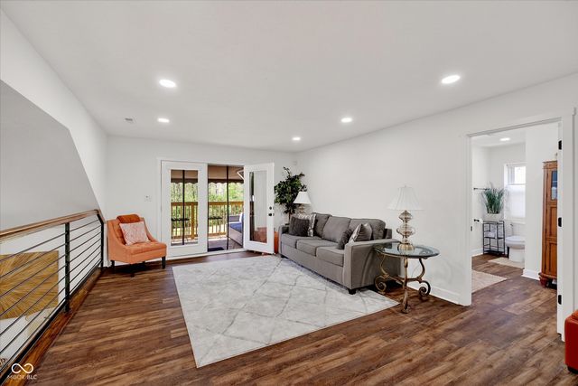5726 Cooper Road, Indianapolis, IN 46228