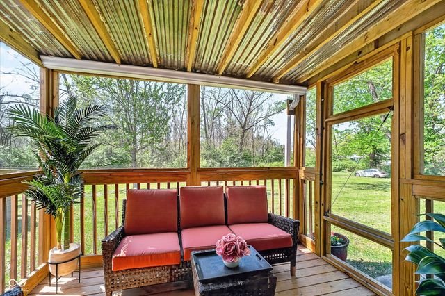 5726 Cooper Road, Indianapolis, IN 46228