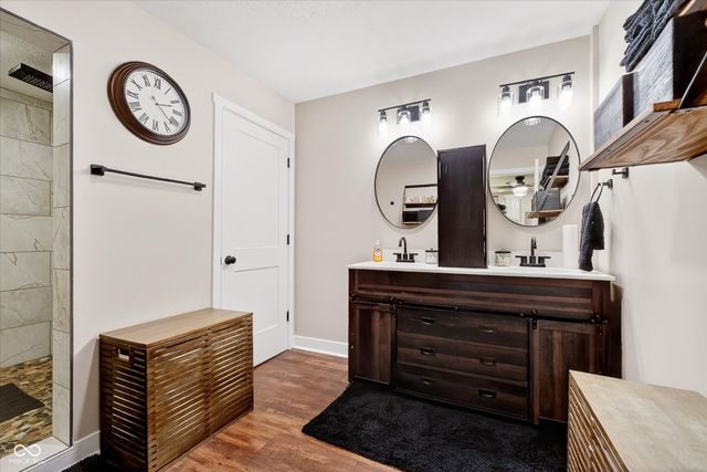 5726 Cooper Road, Indianapolis, IN 46228