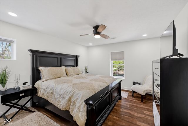 5726 Cooper Road, Indianapolis, IN 46228