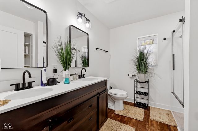 5726 Cooper Road, Indianapolis, IN 46228