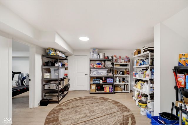 5726 Cooper Road, Indianapolis, IN 46228