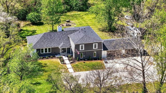 5726 Cooper Road, Indianapolis, IN 46228