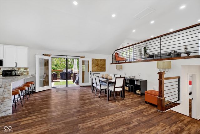 5726 Cooper Road, Indianapolis, IN 46228