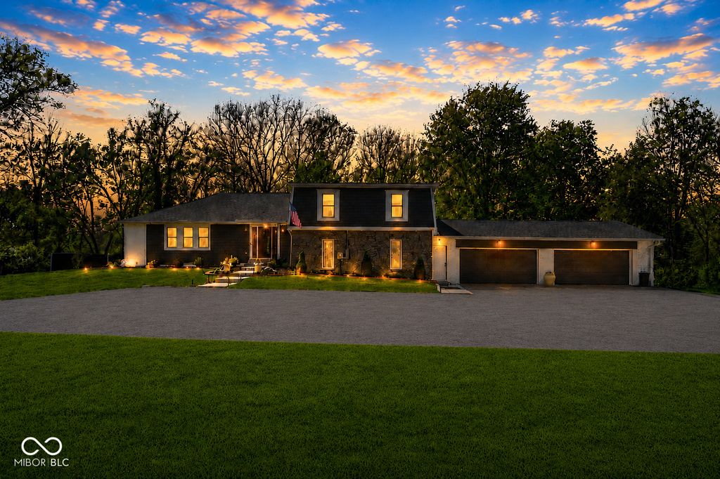 5726 Cooper Road, Indianapolis, IN 46228