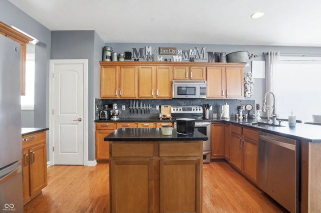 1534 Tuscany Drive, Greenwood, IN 46143