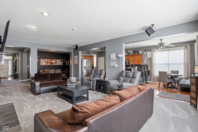 1534 Tuscany Drive, Greenwood, IN 46143