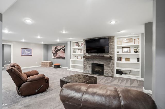 1534 Tuscany Drive, Greenwood, IN 46143