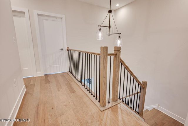 16 Valiant Court, Middletown, NJ 07748