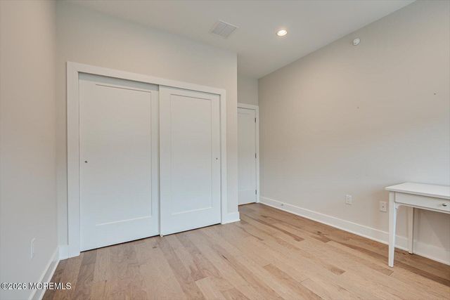 16 Valiant Court, Middletown, NJ 07748