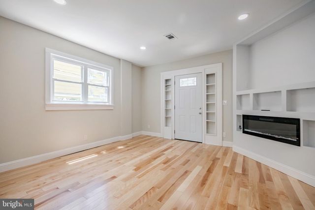 45 S BRIGHTON AVE, Upper Darby, PA 19082