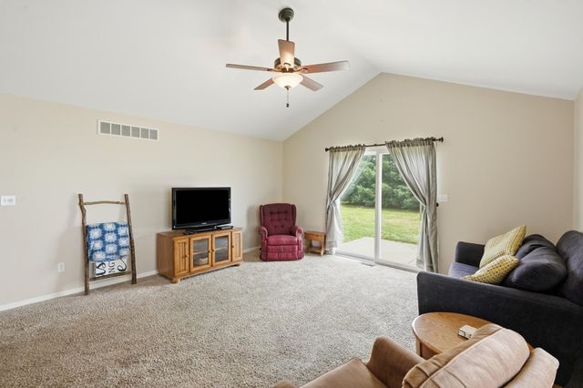 320 Ironwood Street NW, Demotte, IN 46310