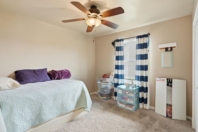 320 Ironwood Street NW, Demotte, IN 46310