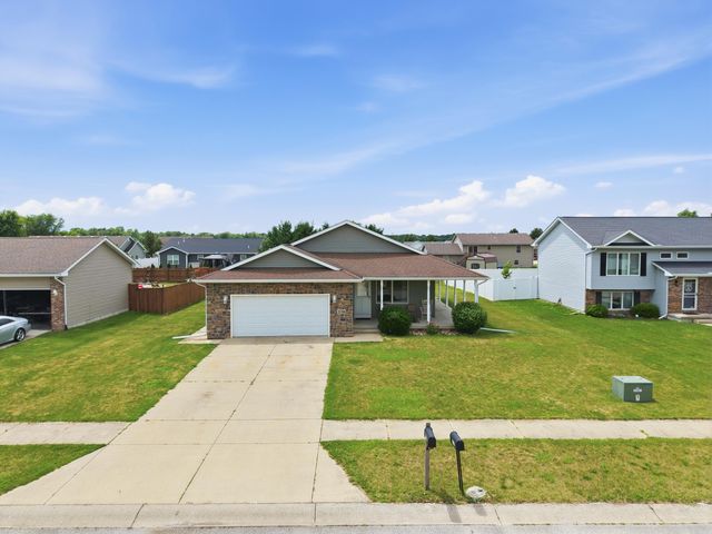 320 Ironwood Street NW, Demotte, IN 46310