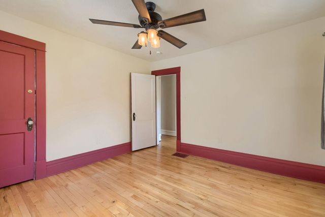 822 Smith Avenue S, Saint Paul, MN 55107