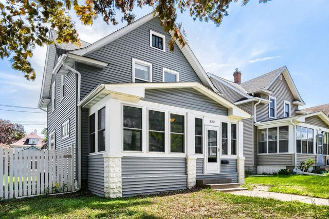 822 Smith Avenue S, Saint Paul, MN 55107