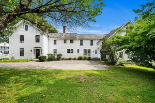 217 Main St, Groton, MA 01450