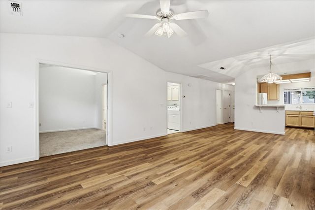 114 Carriage Ln, Grass Valley, CA 95949