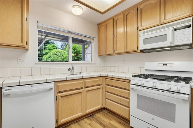 114 Carriage Ln, Grass Valley, CA 95949