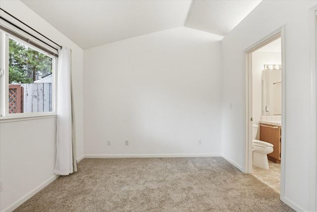 114 Carriage Ln, Grass Valley, CA 95949