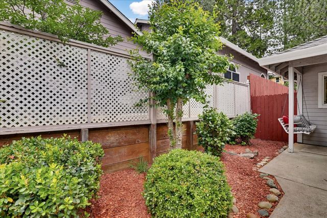 114 Carriage Ln, Grass Valley, CA 95949