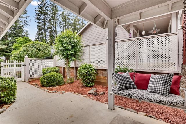 114 Carriage Ln, Grass Valley, CA 95949
