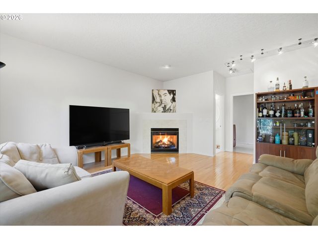 12416 Sw CANVASBACK Way, Beaverton, OR 97007