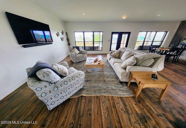 11662 Bayou View Drive, Bay Saint Louis, MS 39520