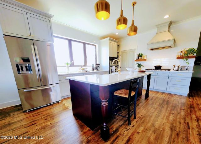 11662 Bayou View Drive, Bay Saint Louis, MS 39520