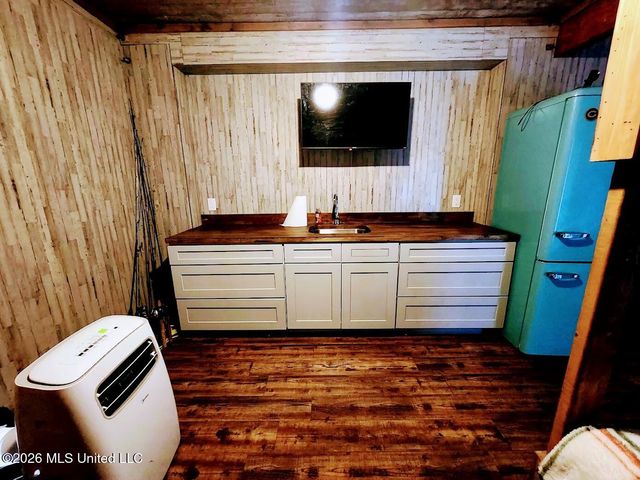 11662 Bayou View Drive, Bay Saint Louis, MS 39520