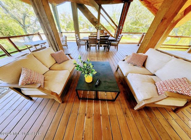 11662 Bayou View Drive, Bay Saint Louis, MS 39520