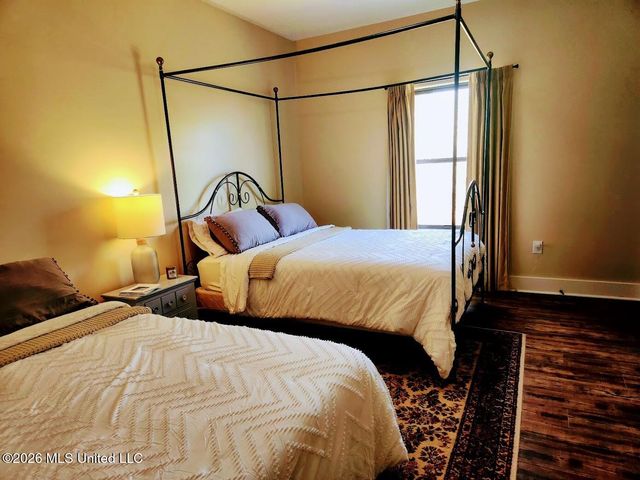 11662 Bayou View Drive, Bay Saint Louis, MS 39520