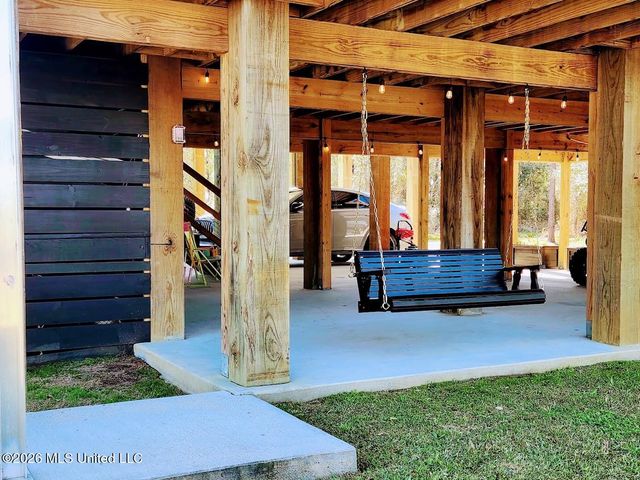 11662 Bayou View Drive, Bay Saint Louis, MS 39520