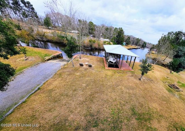 11662 Bayou View Drive, Bay Saint Louis, MS 39520
