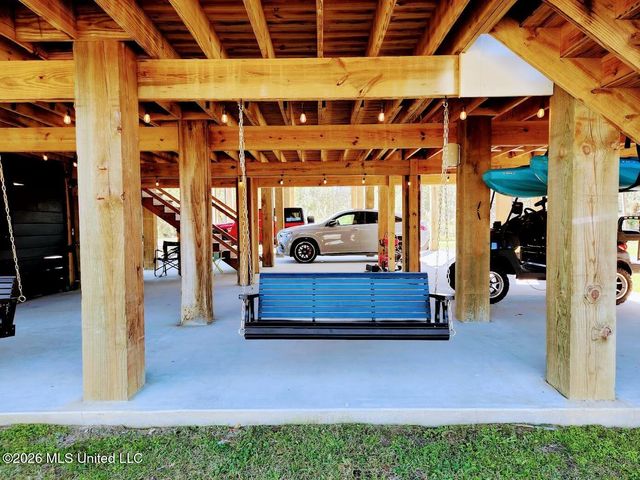 11662 Bayou View Drive, Bay Saint Louis, MS 39520